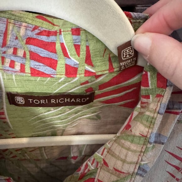 Tori Richard Hawaiian Shirt Men’s Medium Tropical Palm Print Made in Hawaii USA - Picture 3 of 9